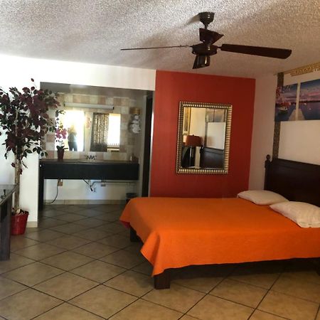 Lago Motor Inn Lake Worth Beach Exterior photo